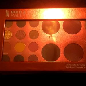 this eye shadow pallets